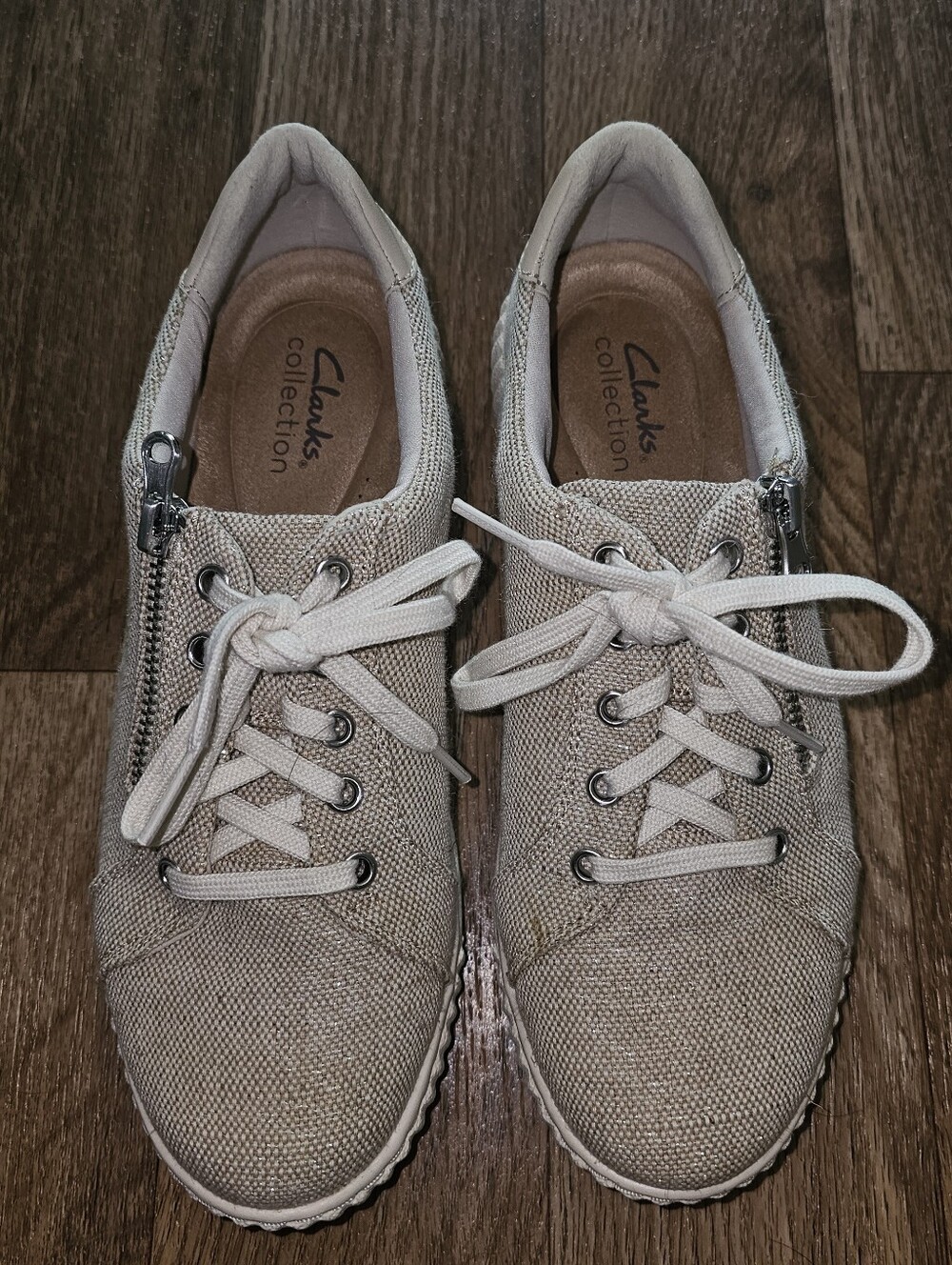 Clarks Echo Beige/Tan Women's Lace-Up Sneakers with Side Zipper Size 7.5